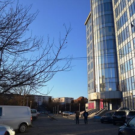 Apartament In Regim HotelierBacău エクステリア 写真