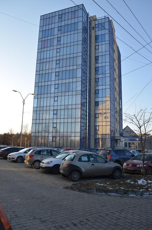 Apartament In Regim HotelierBacău エクステリア 写真
