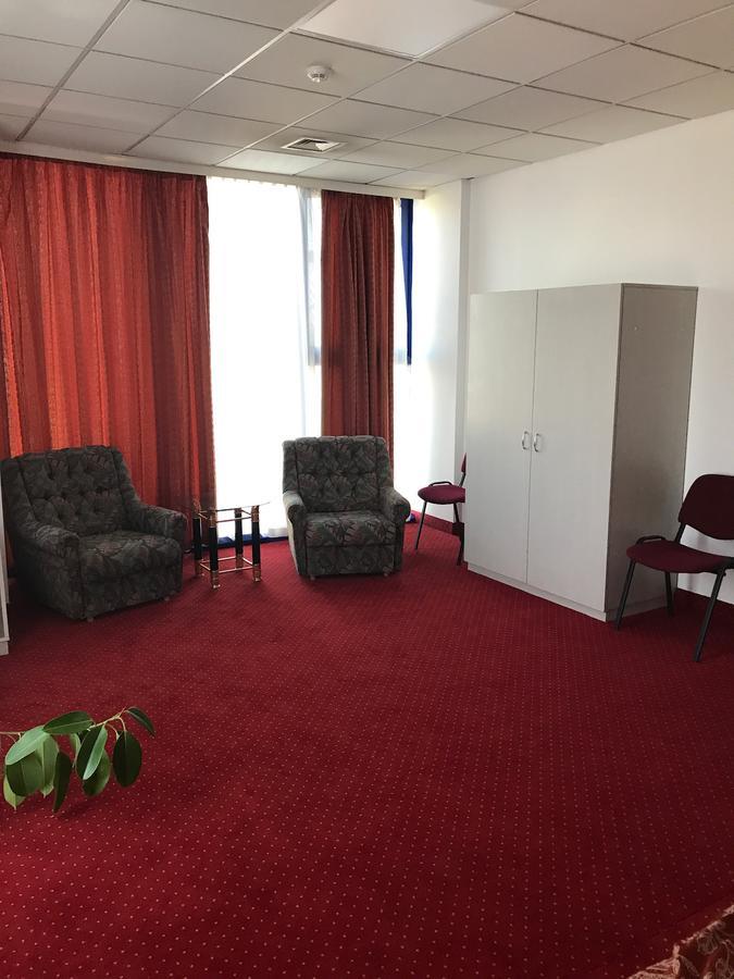 Apartament In Regim HotelierBacău エクステリア 写真