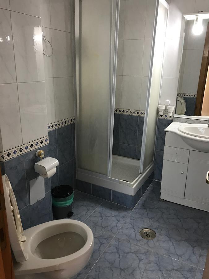 Apartament In Regim HotelierBacău エクステリア 写真