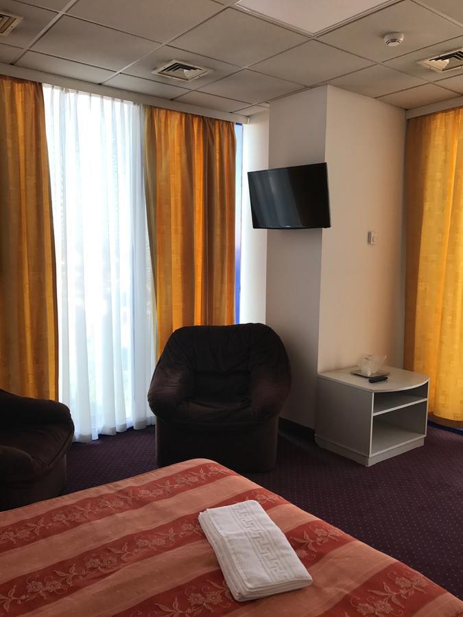 Apartament In Regim HotelierBacău エクステリア 写真